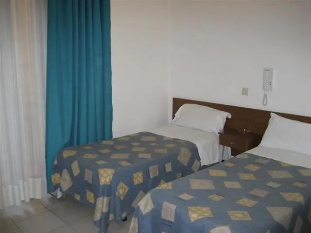 Pension Lourdes 巴塞罗那